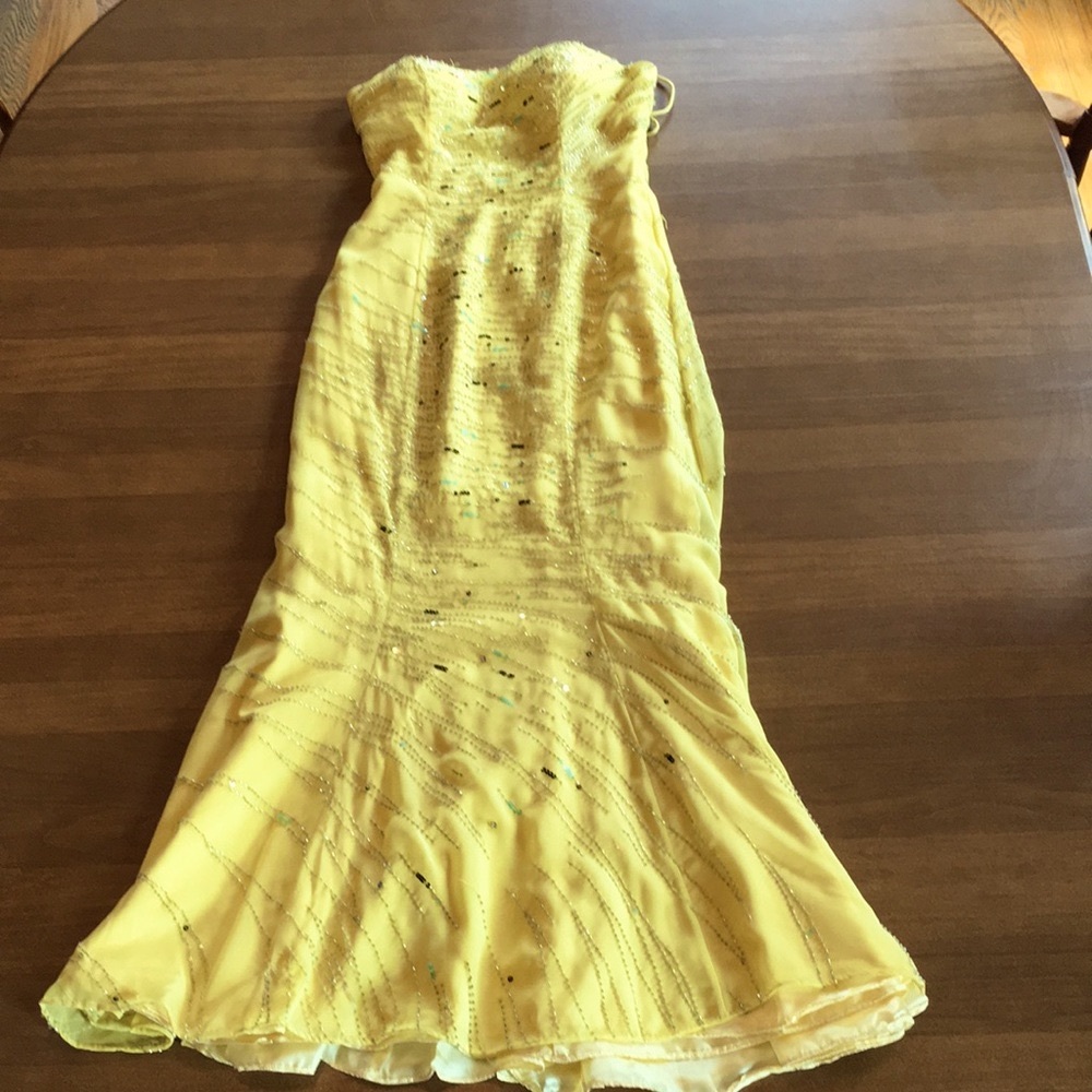Vintage Y2K sparkly prom homecoming gown dress buttercup yellow beaded sequins